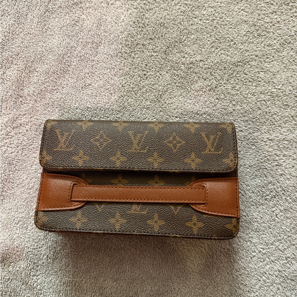 Louis Vuitton Brown and Tan Monogram Clutch
